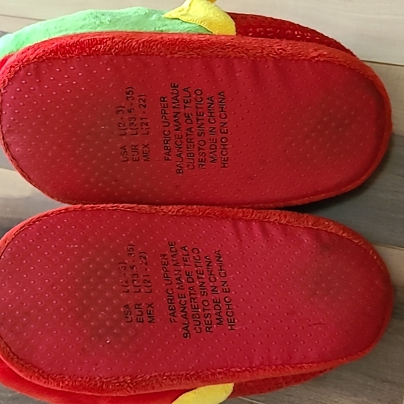 Slippers - Picture 2 of 2